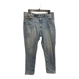 Nine West Light Blue gramercy cropped jeans.  Size 12